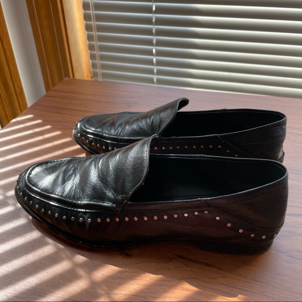 Vince Camuto Jendeya flats